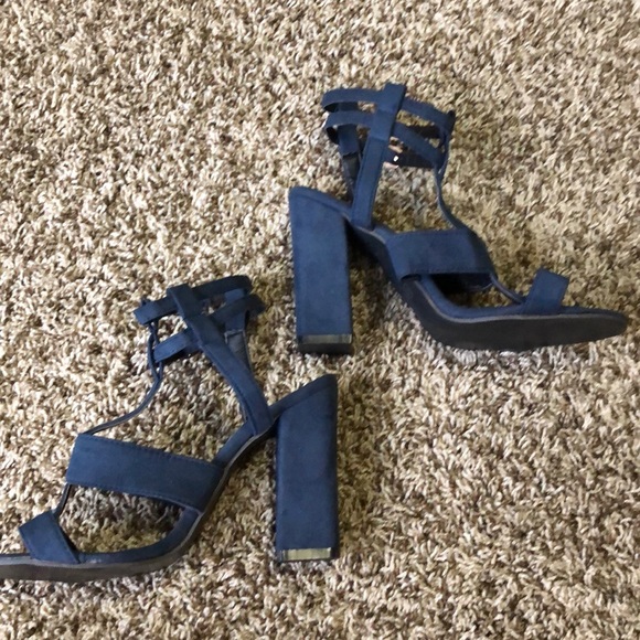 Heels - Picture 1 of 2